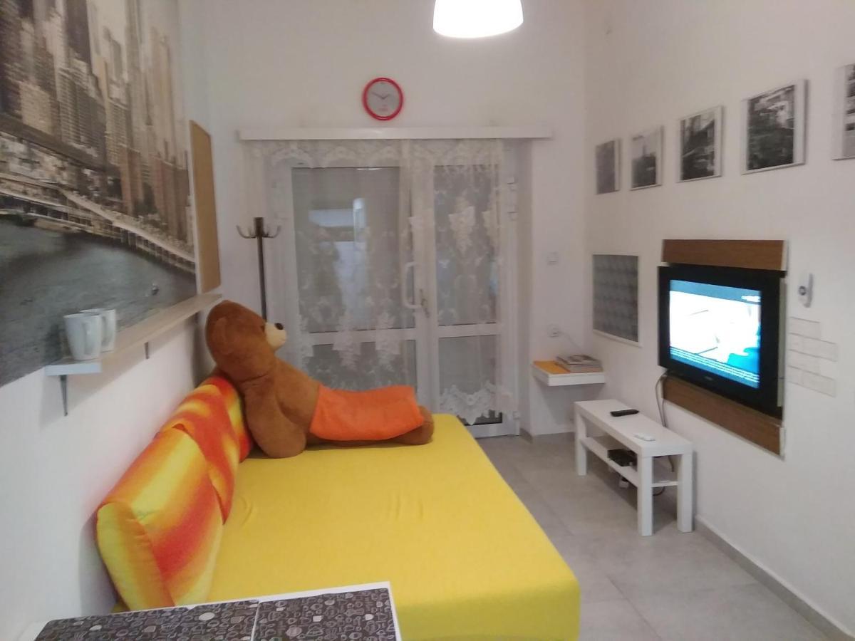 Apartament Przy Parku Noclegi 普沃茨克 外观 照片